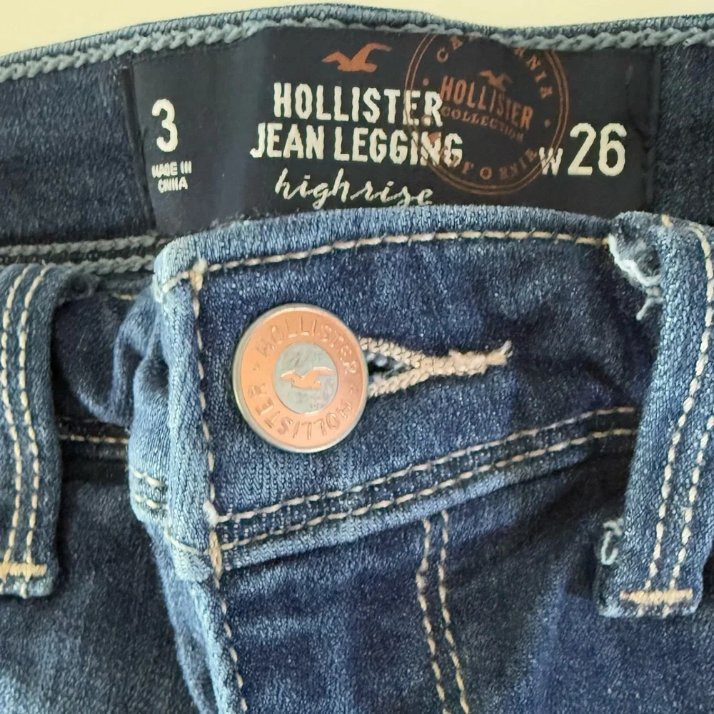 Hollister Women's High-Rise Skinny 
 Stretch Jeans size 26 size 3 - Picture 4 of 7